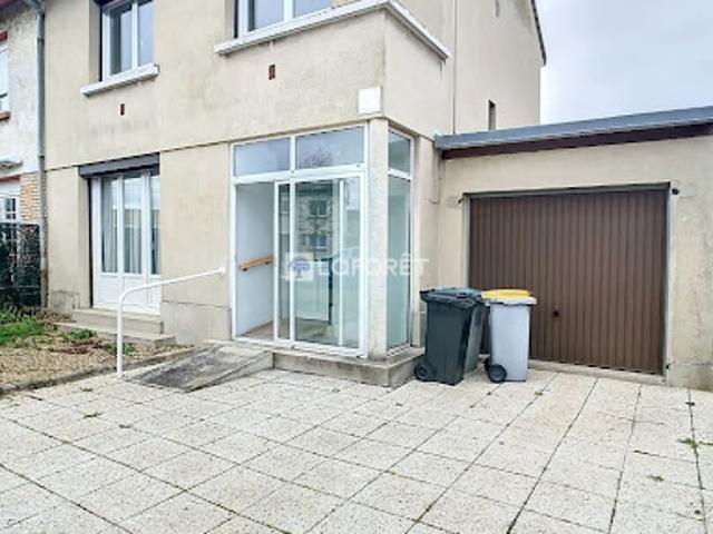 Location Maison 3 pièces 70 m2 Beautor