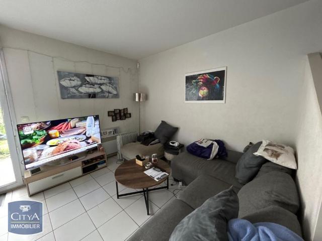 Location Maison 3 pièces 71m² BILLERE 64140