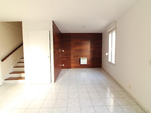 Location Maison 3 pièces 72.57 m2 Pruille