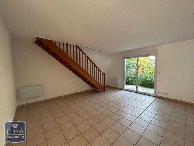 Location Maison 3 pièces 72m² MERCUES 46090