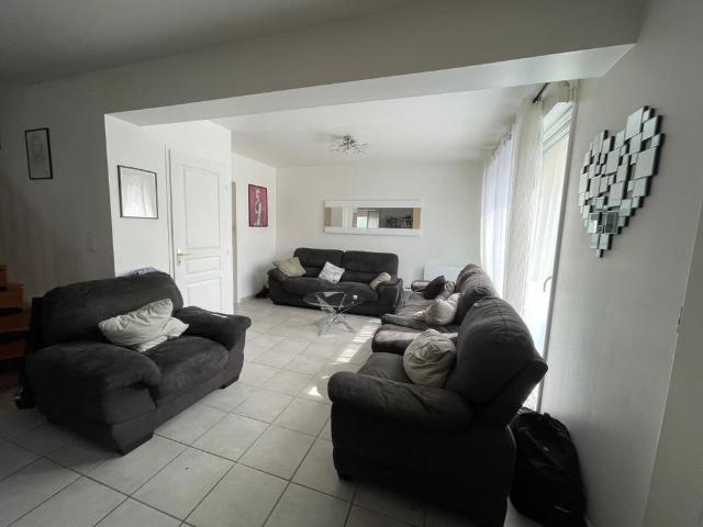 Location Maison 3 pièces 75m² COULOMMIERS 77120
