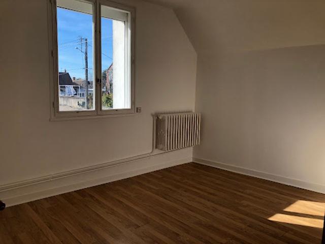 Location Maison 3 pièces 77 m2 Saint Hilaire Saint Mesmin