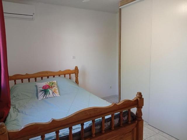 Location Maison 3 pièces 78m² LA RIVIERE 97421