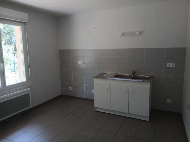 Location: Maison 3 pièces 79 m2 – LEVIER