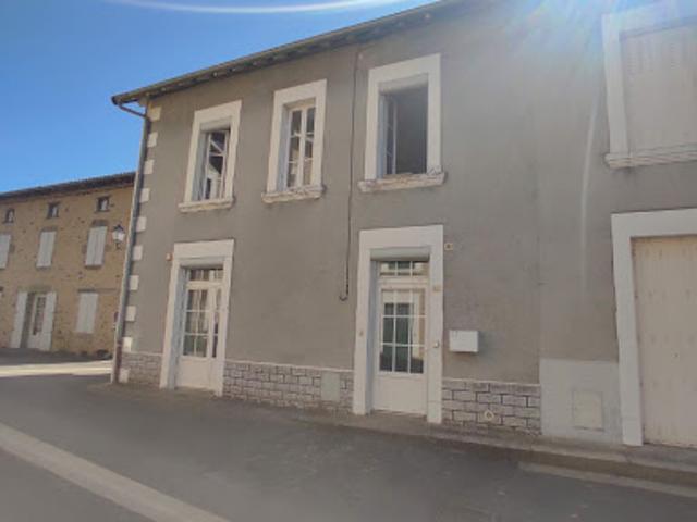 Location Maison 3 pièces 80 m2 Exideuil sur Vienne