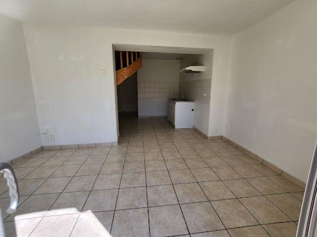 Location Maison 3 pièces 80 m2 Lacapelle Marival