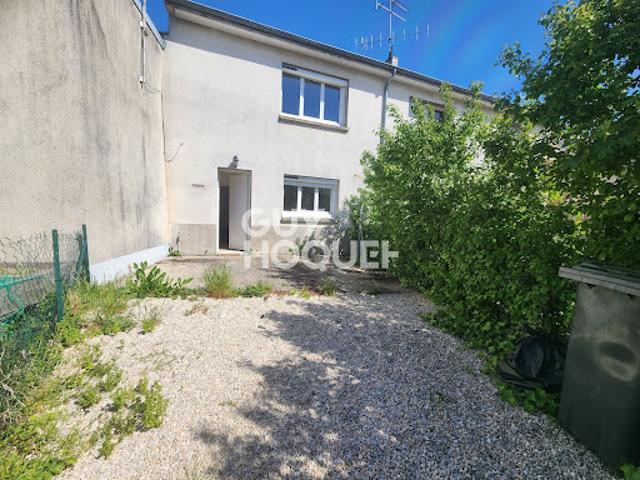 Location Maison 3 pièces 80 m2 Neuville aux Bois