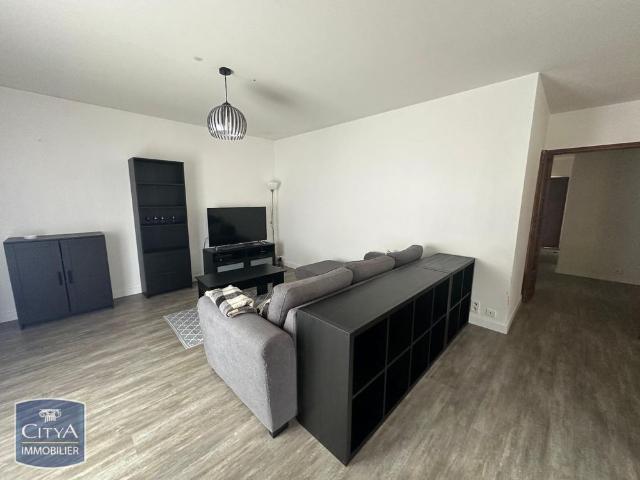 Location Maison 3 pièces 81m² ST PANTALEON DE LARCHE 19600