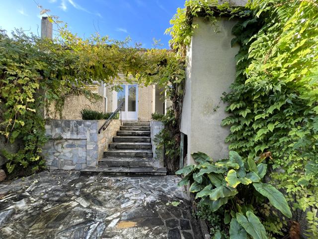 Location maison 3 pièces, 93.70m², Mas Saintes Puelles