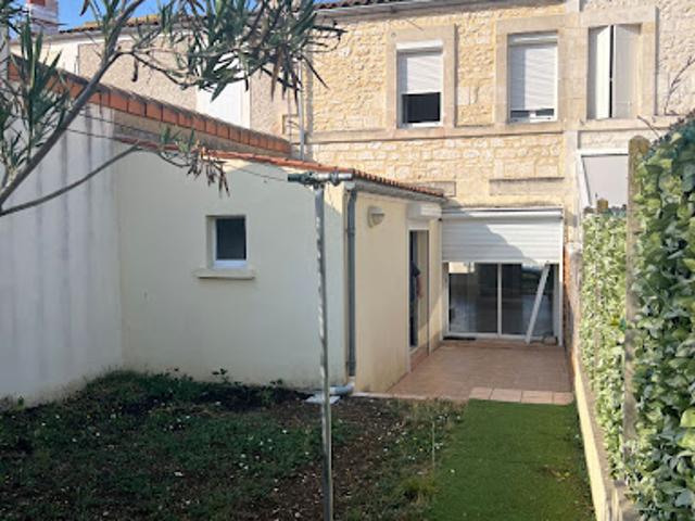 Location Maison 3 pièces 94.4 m2 Saintes