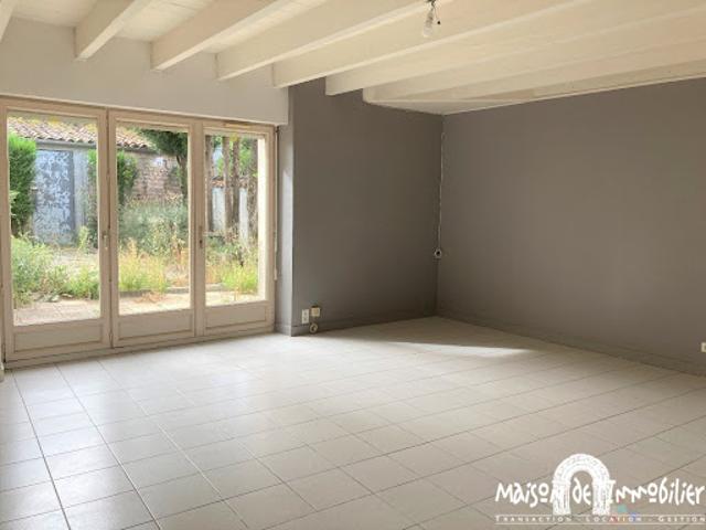 Location Maison 3 pièces 98 m2 Segonzac