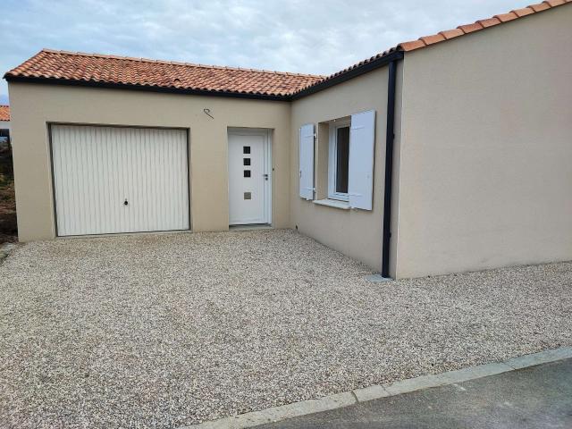 Location maison 3 pièces Bournezeau 85