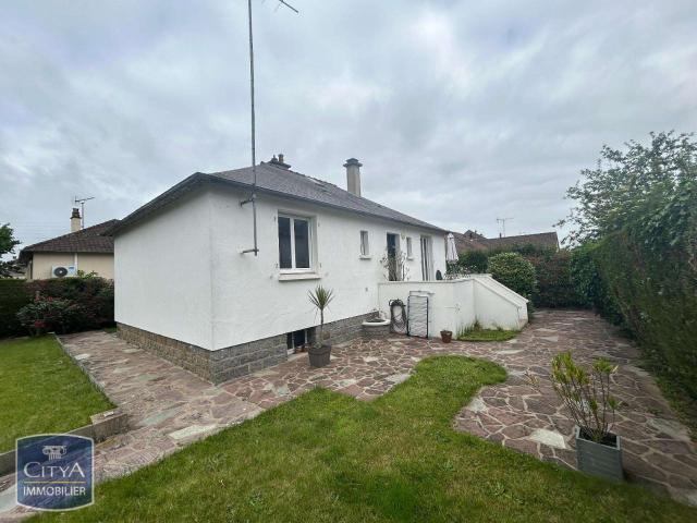 Location maison 3 pièces Laval 53