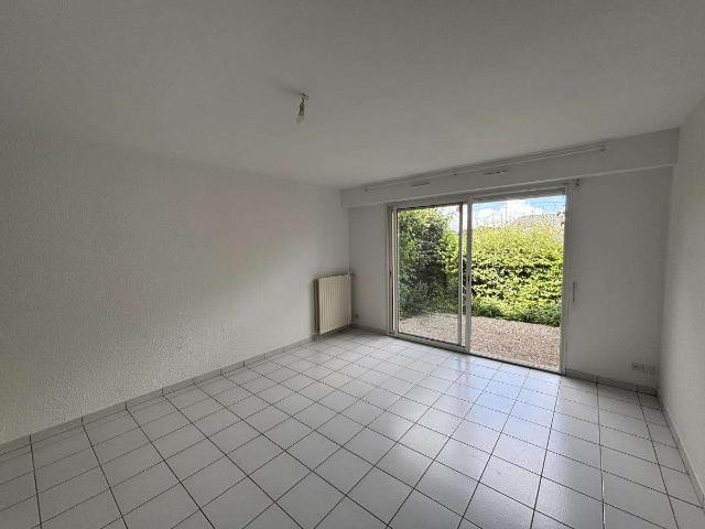 Location maison 3 pièces Laval 53