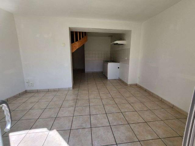 Location maison 3 pièces Lacapelle Marival 46