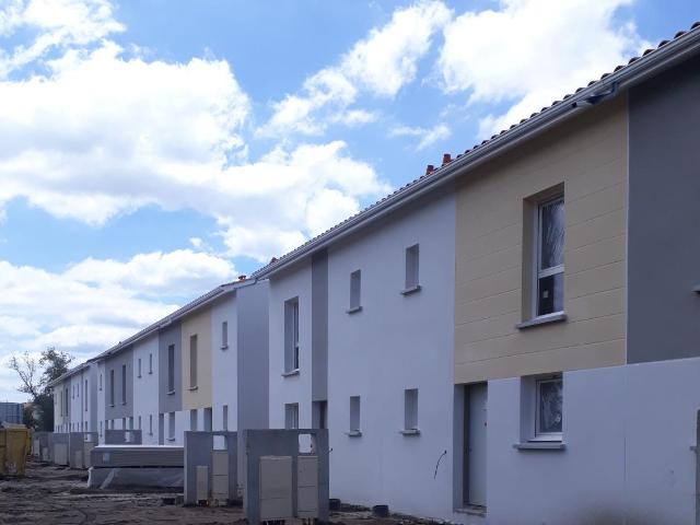 Location maison 3 pièces LE HAILLAN 66m² à 832.65€/mois CDC Habitat