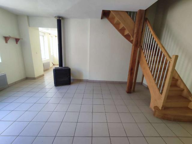 Location maison 3 pièces Marçon 72