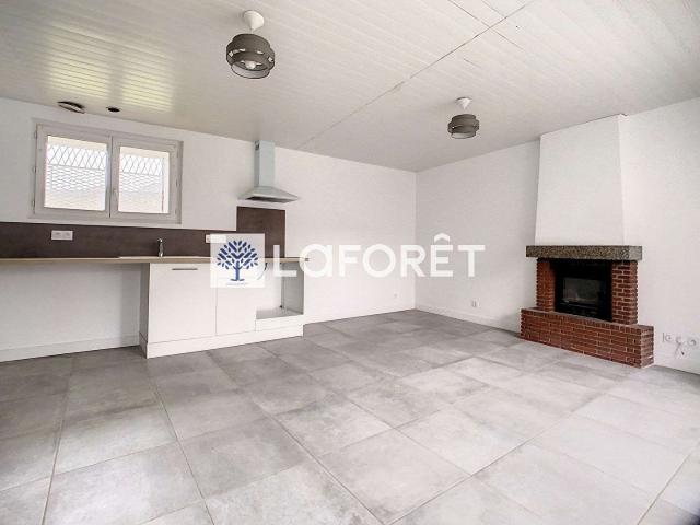 Location maison 3 pièces Saint Pierre des Échaubrognes 79
