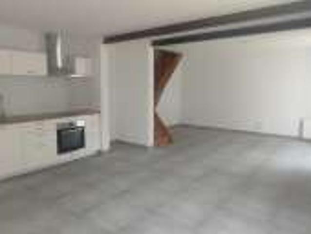 Location maison 3 pièces Rochetrejoux 85