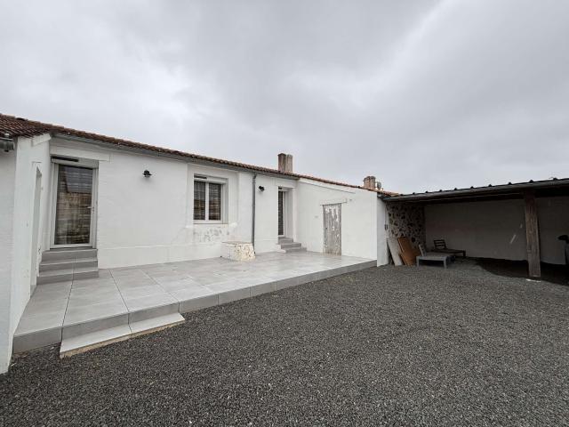 Location maison 3 pièces Vairé 85