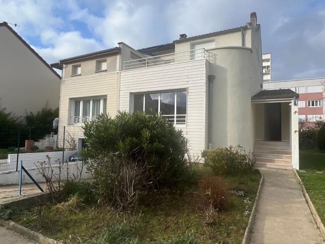 Location maison, 105.54 m² T 4 à Antony, 2 200 €