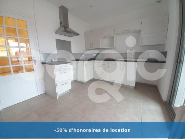 location maison 100 m² cholet 49300