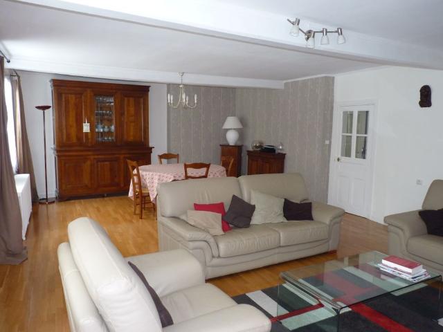 Location Maison 10 pièces 229m² TROYES 10000
