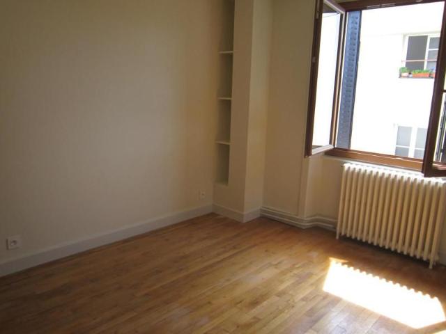 Location Maison 115m² USSEL 19200