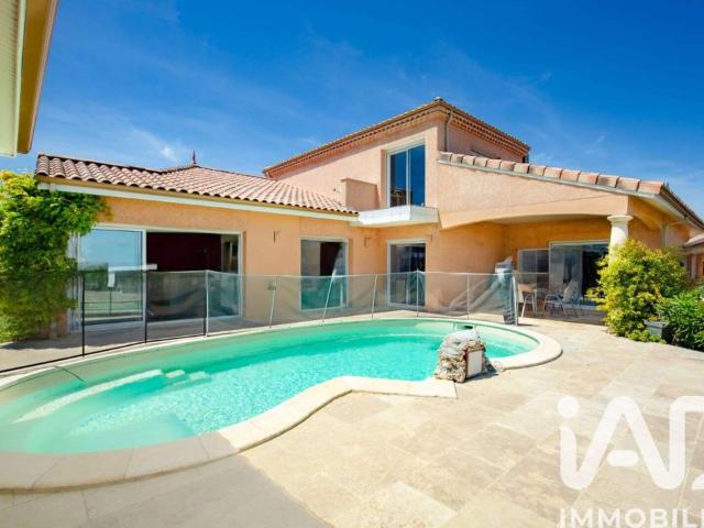 Location maison 11 pièces Maignaut Tauzia 32