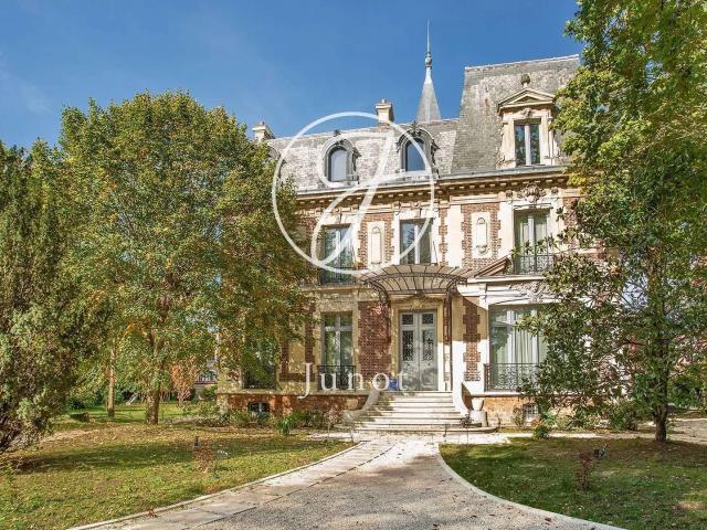 Location maison 11 pièces Le Vésinet 78