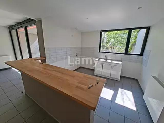 location maison, 124.51 m²
