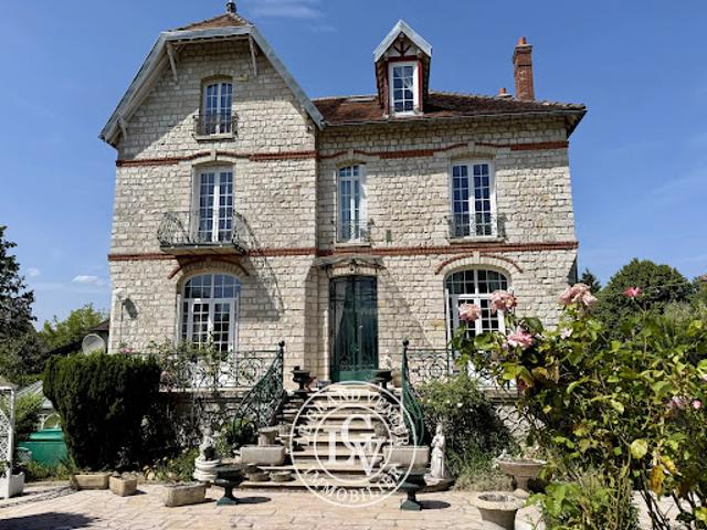 Location Maison 12 pièces 351.22 m2 Vulaines sur Seine