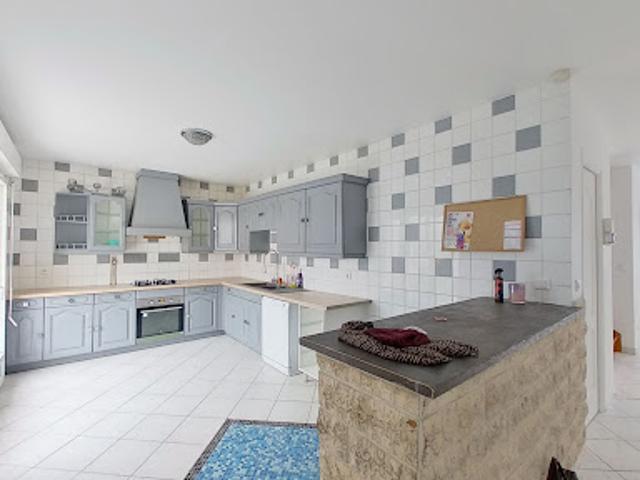 Location Maison 13 pièces 215 m2 Vigneux sur Seine