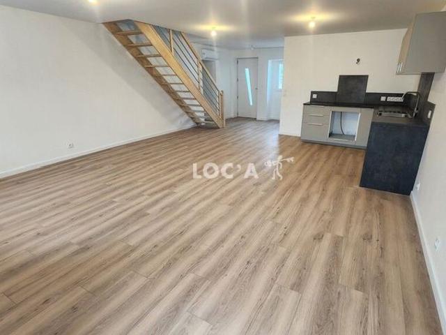Location Maison 155 m² à Arc sur Tille 1 650 ¤ CC /mois