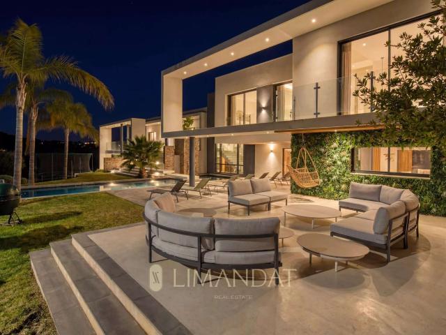 Location maison 17 pièces Sophia antipolis 06