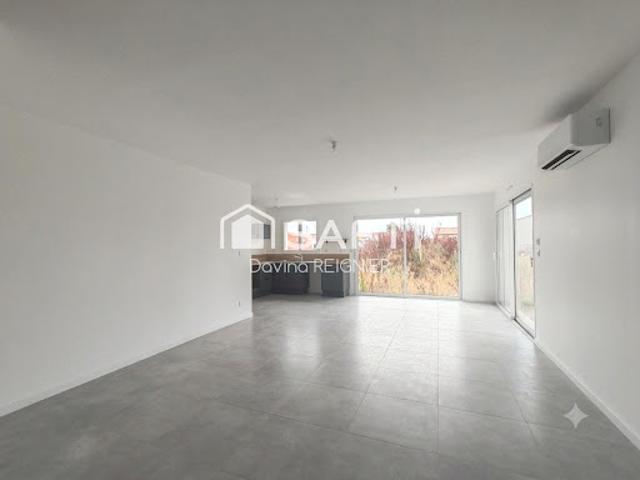 Location Maison 1 pièce 86 m2 Saint Porchaire