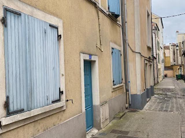 Location Maison 1 pièce 11 m2 Corbeil Essonnes