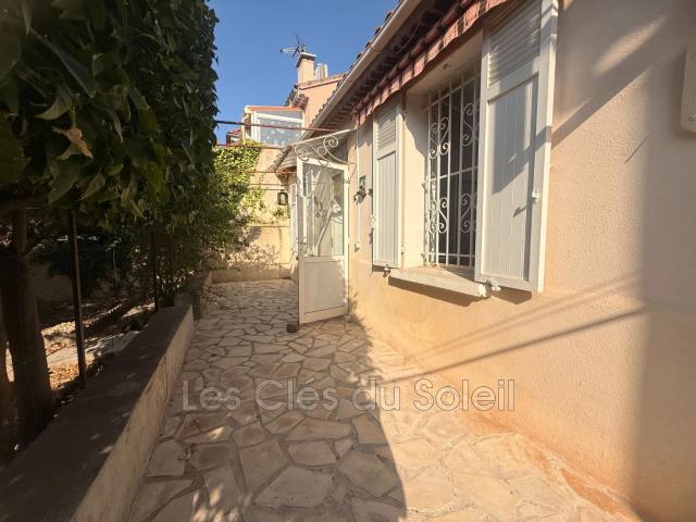 Location maison 2 chambres 67 m² Toulon
