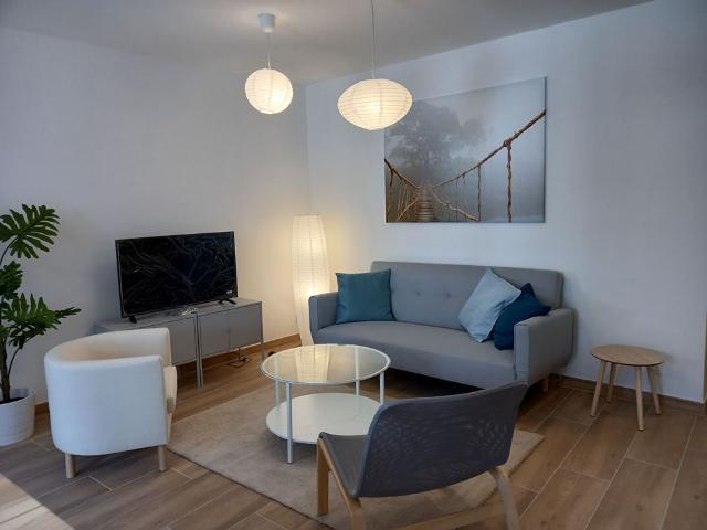 Location maison 2 pièces, 132.00m², Angers