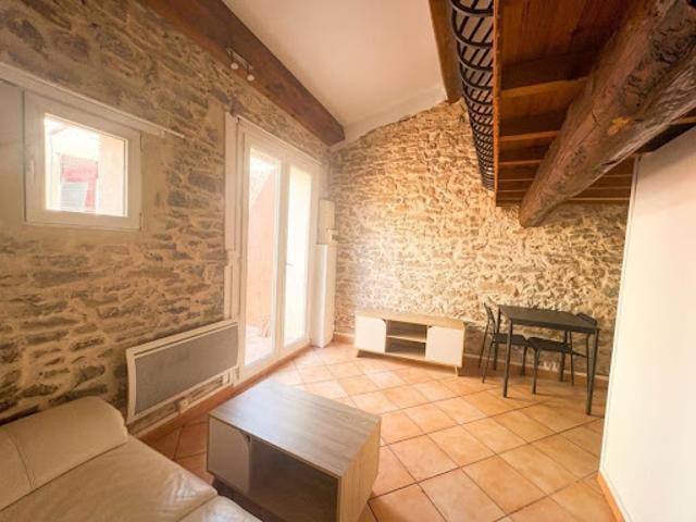 Location Maison 2 pièces 17 m2 Villemoustaussou