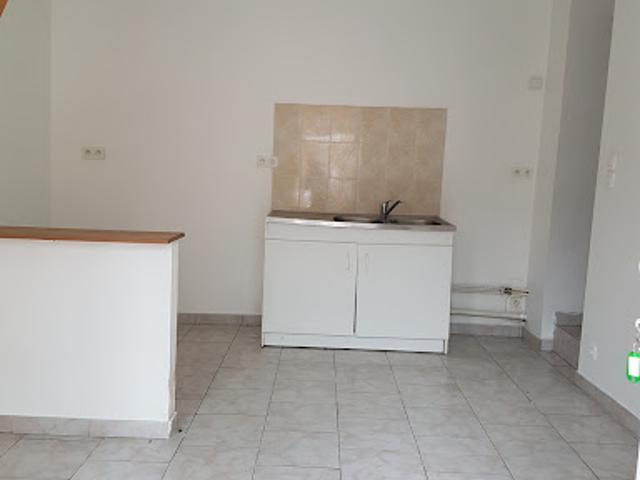 Location Maison 2 pièces 20 m2 Marle