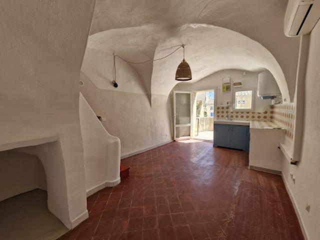 Location Maison 2 pièces 30 m2 La Tour d'Aigues