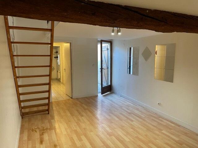 Location maison 2 pièces, 32.00m², Saint Denis de l'Hôtel