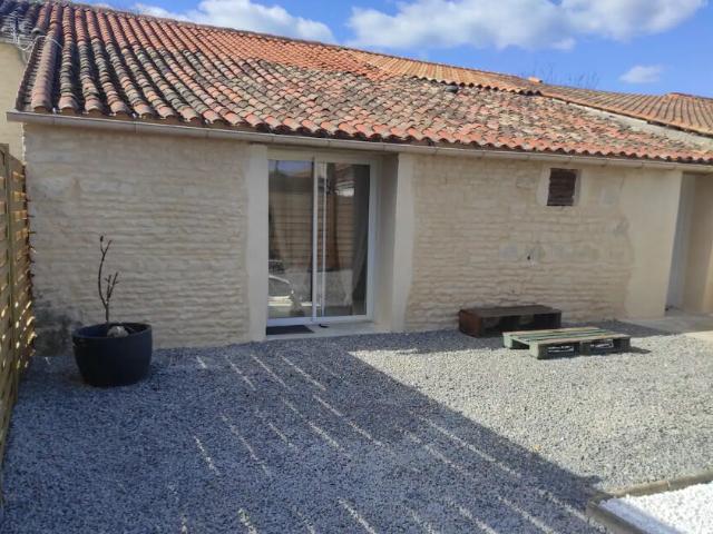 Maison 2 pièces Courçon 36.91m² 700€ à louer l'Adresse
