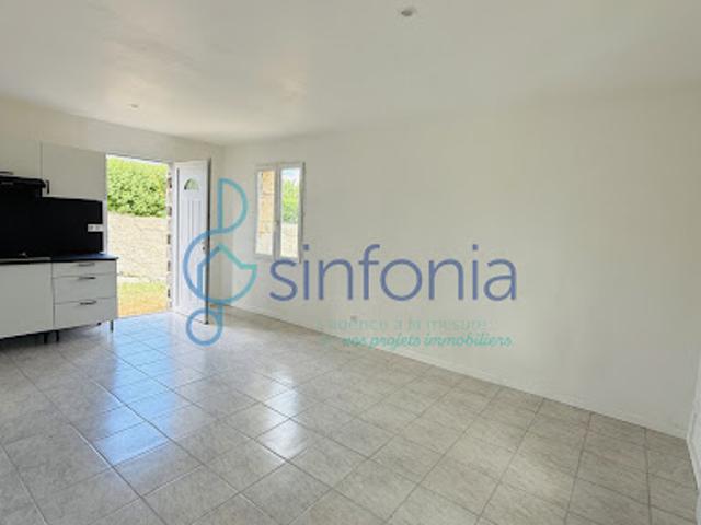 Location Maison 2 pièces 40 m2 Arpaillargues et Aureillac