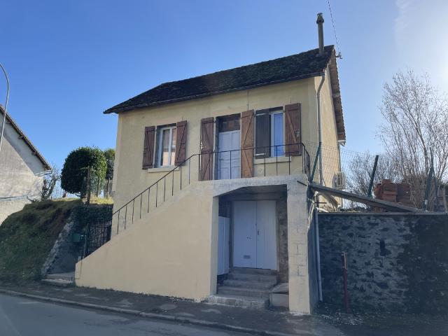 Location Maison 2 pièces 40m² LUBERSAC 19210