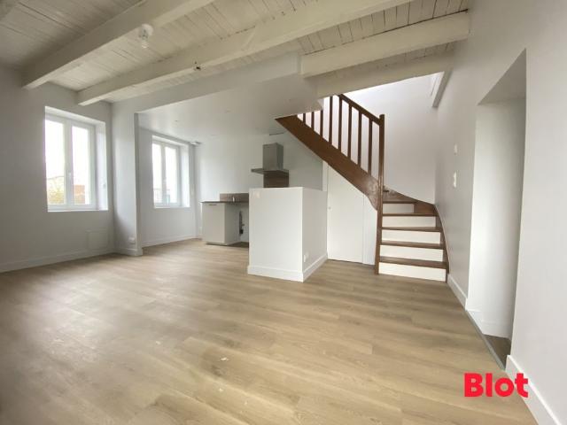 Location Maison 2 pièces 43m² ST SULPICE DES LANDES 35390