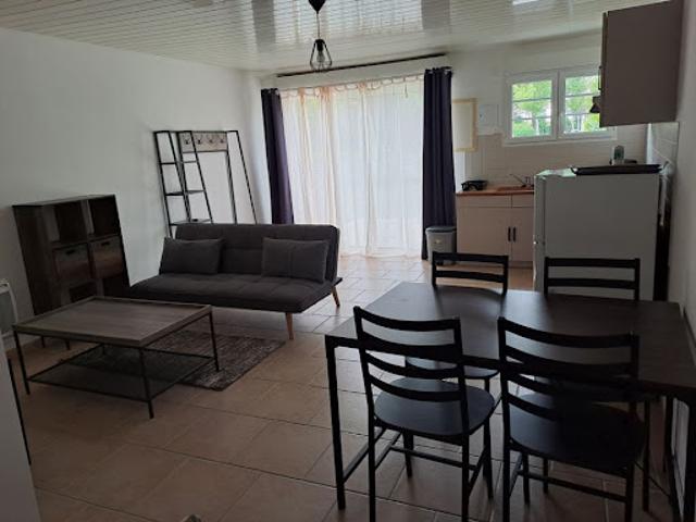 Location Maison 2 pièces 45 m2 Pere