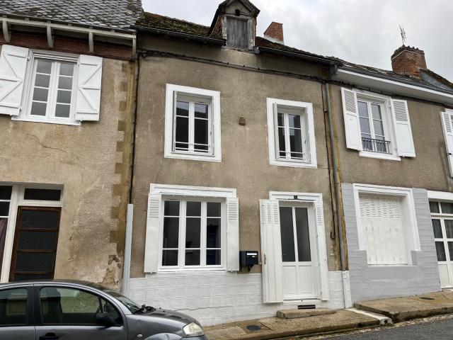 Location Maison 2 pièces 52m² COUSSAC BONNEVAL 87500