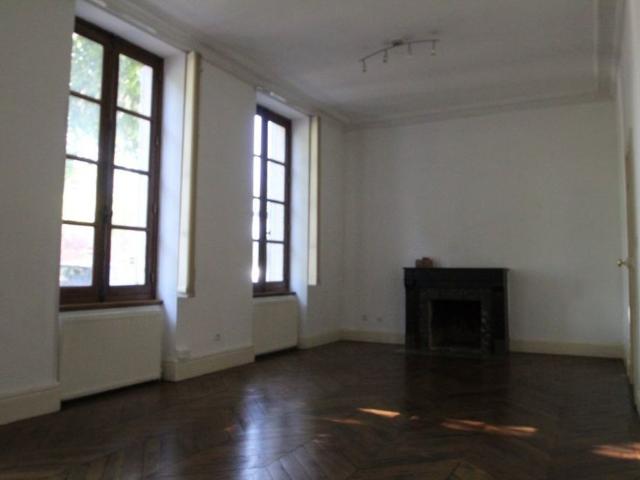 Location Maison 2 pièces 53m² BEAUNE 21200